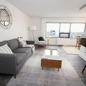  Apartment 21st Floor Two Bedroom Downtown Unit Free Parking Canada