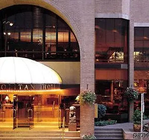 **** Hotel Metropolitan Canada