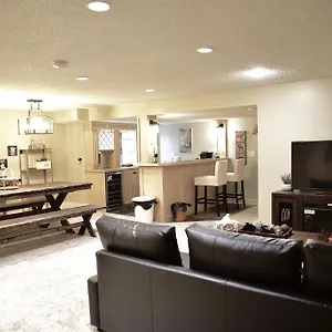  Homestay Cozy Canada