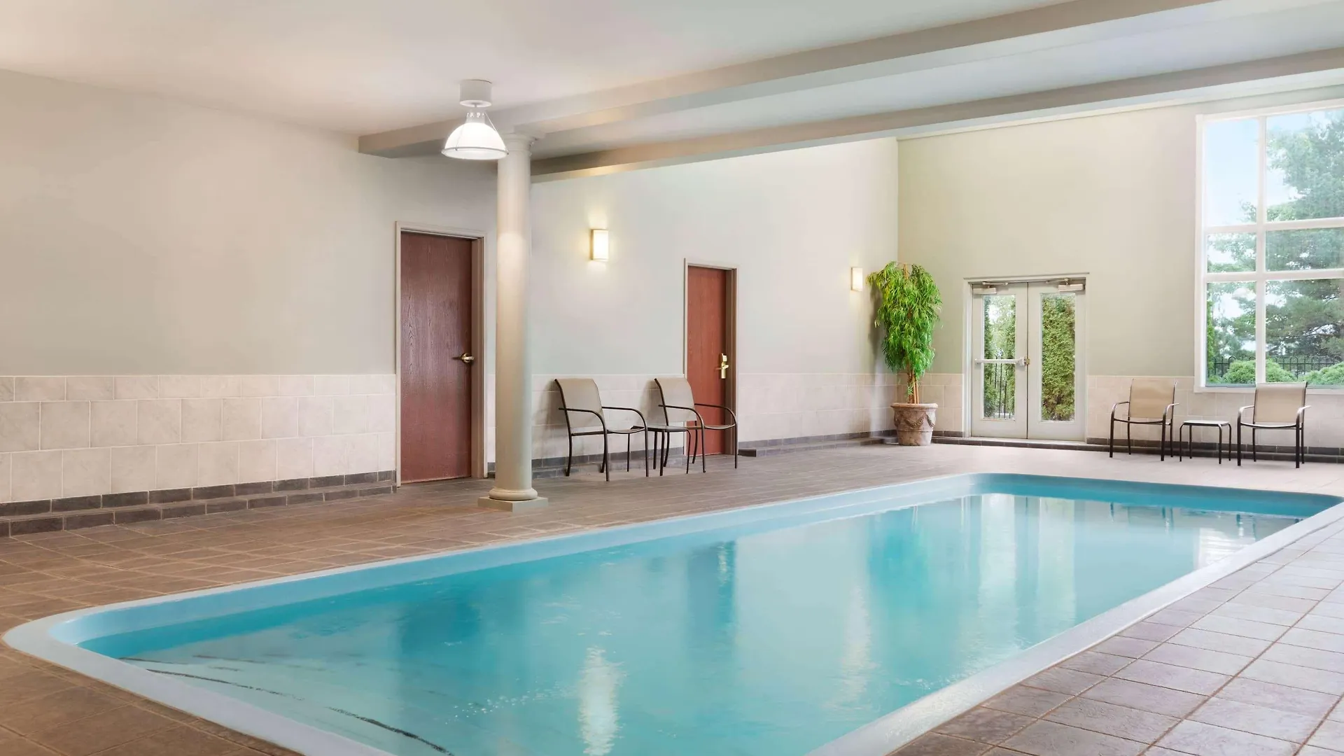 Days Inn By Wyndham Ottawa Airport
