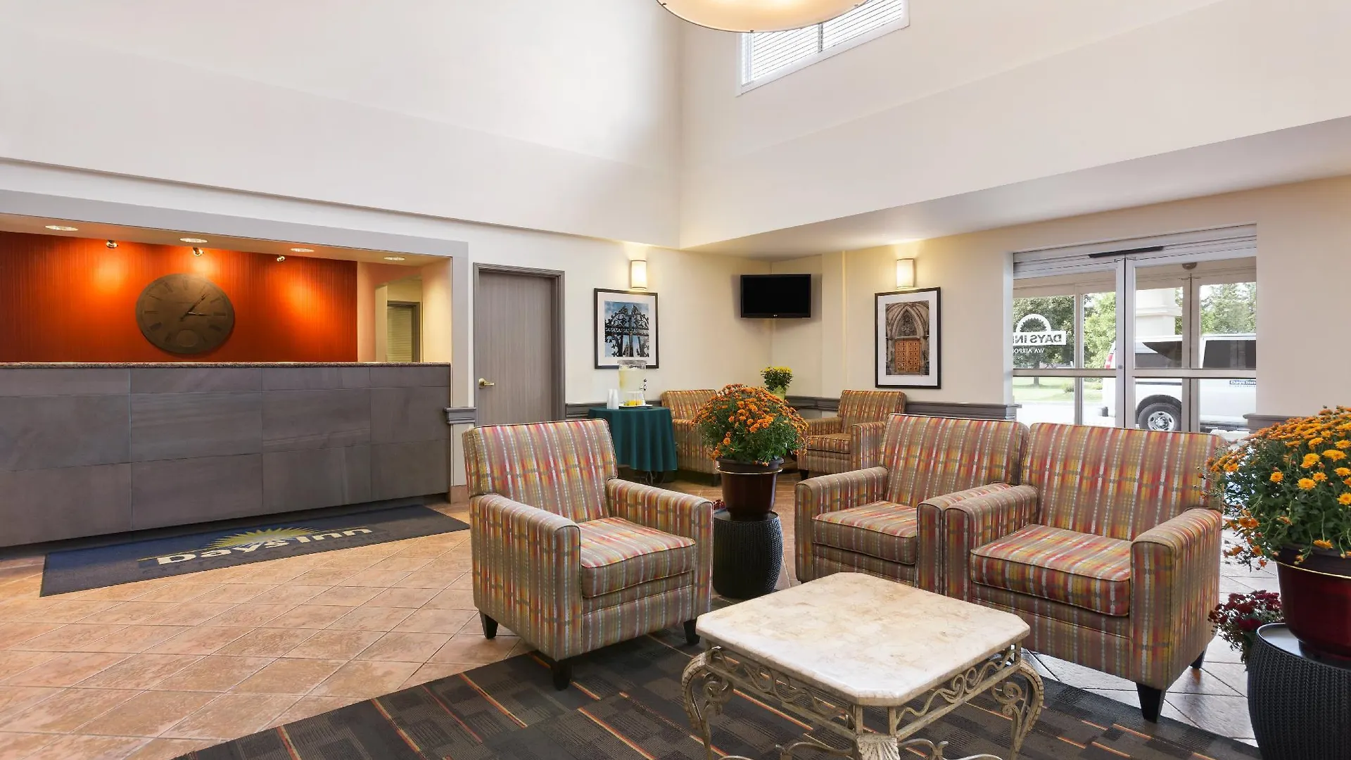 Hotel Days Inn By Wyndham Ottawa Airport