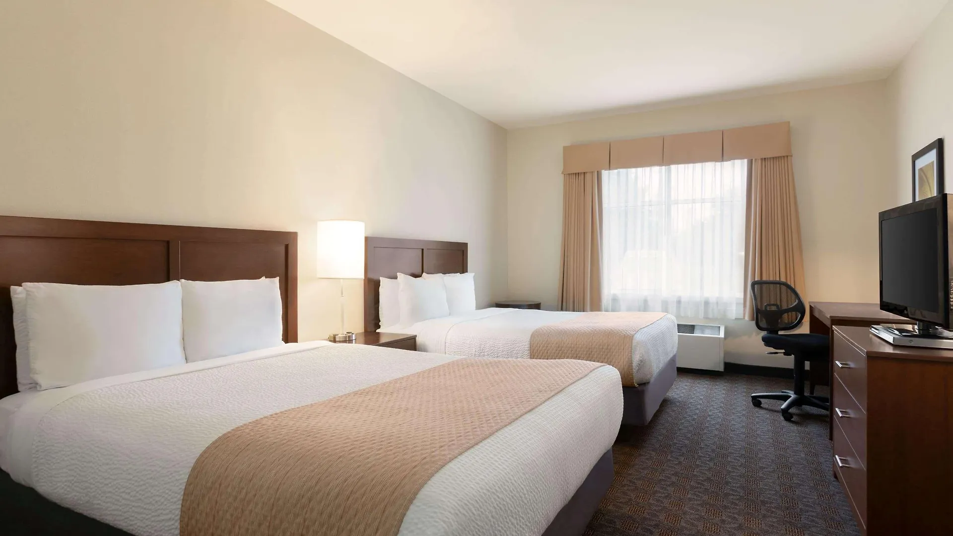 Days Inn By Wyndham Ottawa Airport